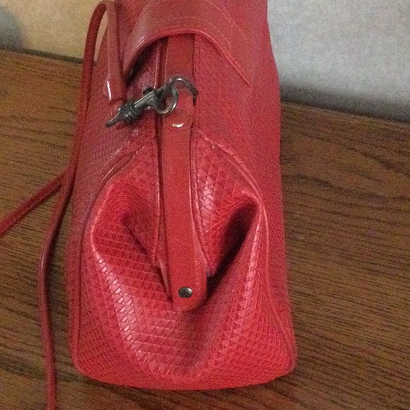 Liz Claiborne Small Satchel Bag - Picture 4 of 16